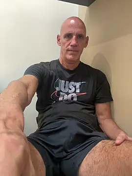 Elosoo online show from March 2026 10:47:02 PM