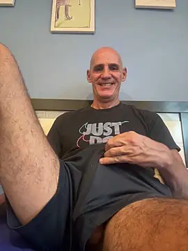 Elosoo online show from March 2026 12:10:02 PM