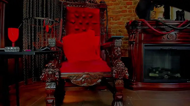 MoniqueResse online show from December 2025 03:03:01 PM