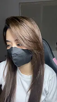 Snapshot of Lunamoon68 chatting on April 2026 07:04:02 PM Lunamoon68 online show from April 2026 07:04:02 PM