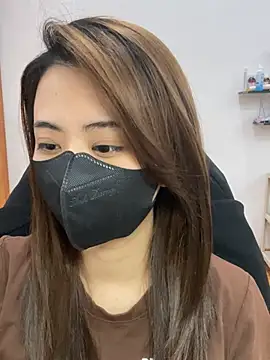 Snapshot of Lunamoon68 chatting on April 2026 04:02:02 AM Lunamoon68 online show from April 2026 04:02:02 AM