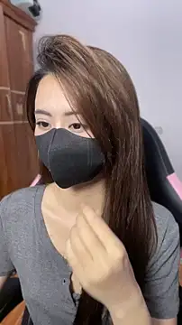 Snapshot of Lunamoon68 chatting on April 2026 11:50:01 AM Lunamoon68 online show from April 2026 11:50:01 AM