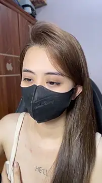Snapshot of Lunamoon68 chatting on May 2026 04:43:01 AM Lunamoon68 online show from May 2026 04:43:01 AM