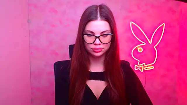 Snapshot of Violetta_Brilliant chatting on December 2025 06:15:02 AM Violetta Brilliant online show from December 2025 06:15:02 AM