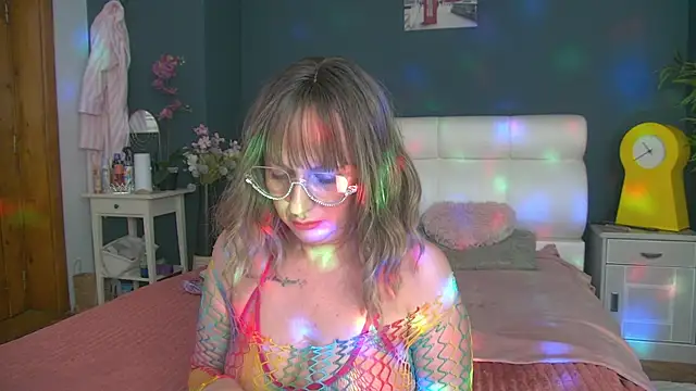 Cougar Milff online show from April 2026 02:02:02 PM