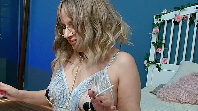 Cougar Milff online show from June 2026 08:08:02 PM