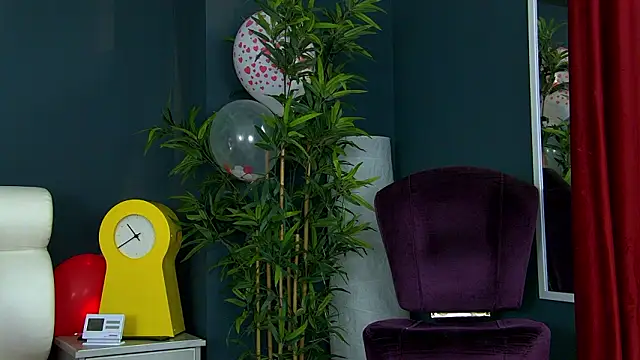 Snapshot of Cougar_Milff chatting on February 2026 03:45:01 PM Cougar Milff online show from February 2026 03:45:01 PM