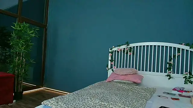 Cougar Milff online show from June 2026 08:03:02 PM
