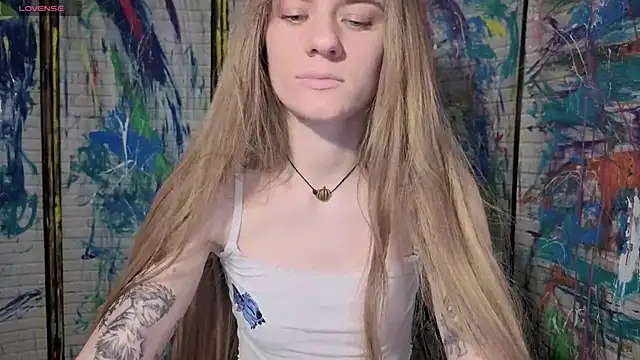 Adell Love online show from May 2026 04:32:01 PM
