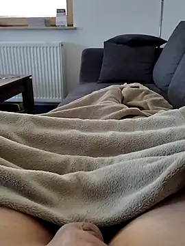 Snapshot of Basti104 chatting on March 2026 12:44:02 PM Basti104 online show from March 2026 12:44:02 PM