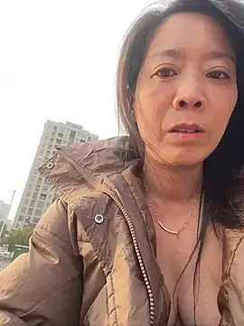 xiangxiang-love online show from February 2026 12:16:02 AM