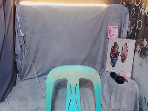 Snapshot of Sweet_kendall_xxx chatting on December 2025 09:05:01 PM Sweet kendall xxx online show from December 2025 09:05:01 PM