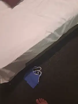 Skyme2713 online show from December 2025 01:17:02 PM