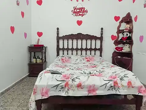 mia joshua online show from February 2026 01:11:02 PM