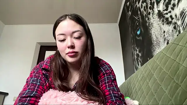 CurietHana1 online show from December 2025 04:28:01 AM