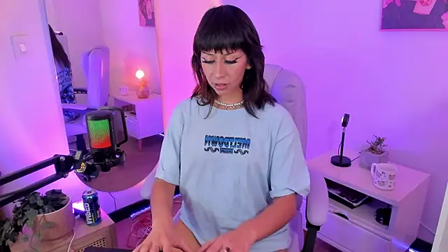 itsmroom  online show from April 2026 05:45:02 AM