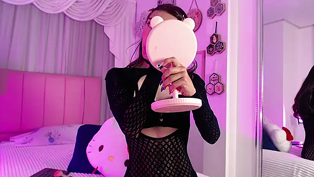 IsabelleDaza online show from April 2026 12:12:01 PM