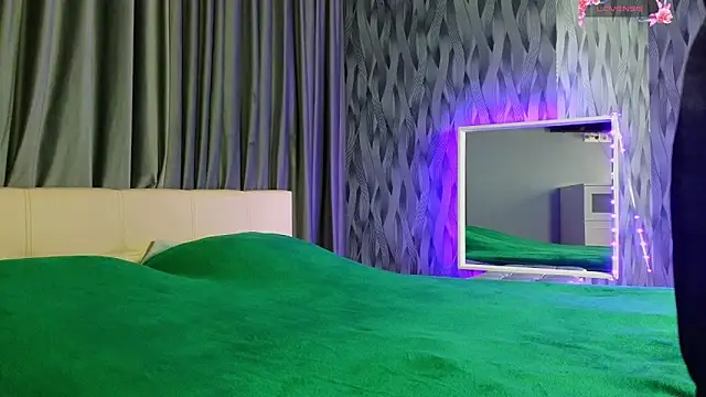 TwistedBilling online show from December 2025 06:01:02 PM