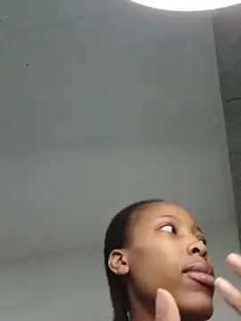 MsParisSmith online show from November 2025 01:33:01 PM