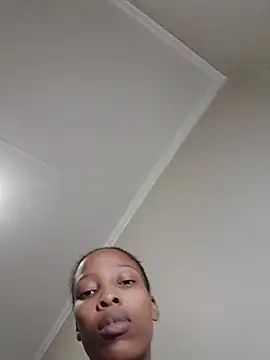 Snapshot of MsParisSmith chatting on July 2026 08:08:02 PM MsParisSmith online show from July 2026 08:08:02 PM