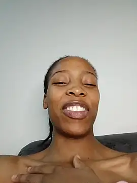 MsParisSmith online show from November 2025 05:36:02 PM