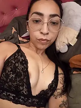 Yani-14 online show from April 2026 11:09:02 PM