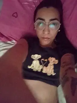 Snapshot of Yani-14 chatting on December 2025 11:42:02 AM Yani-14 online show from December 2025 11:42:02 AM