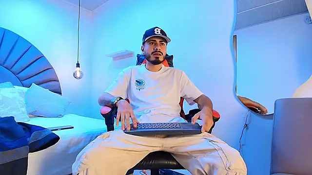 MatthewCullen online show from March 2026 02:44:02 AM