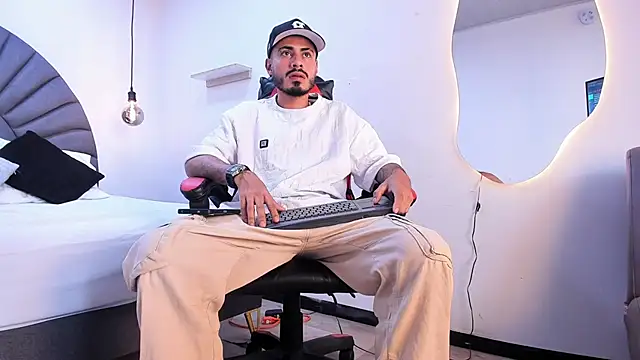 MatthewCullen online show from February 2026 09:39:02 PM