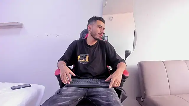 MatthewCullen online show from February 2026 08:04:01 PM