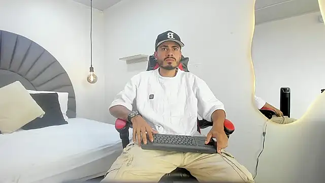 MatthewCullen online show from February 2026 07:44:02 PM