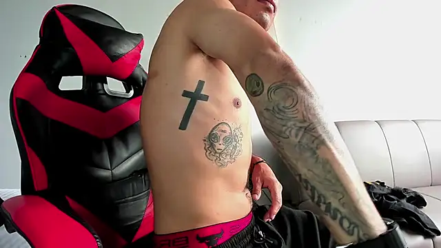 MatthewCullen online show from December 2025 07:34:02 PM