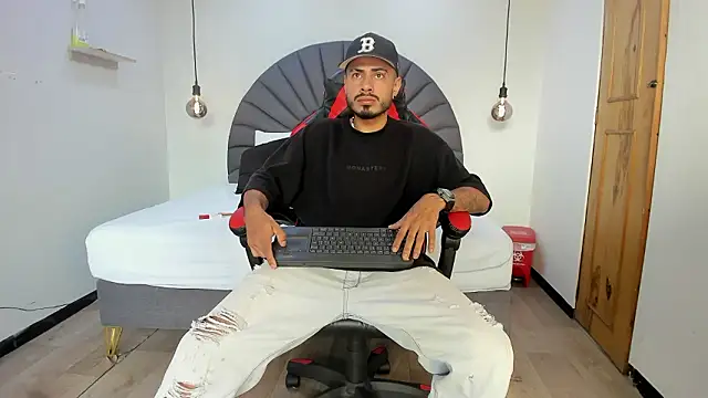 MatthewCullen online show from February 2026 09:55:02 PM