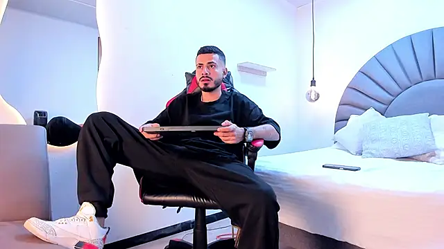 MatthewCullen online show from March 2026 05:48:01 AM