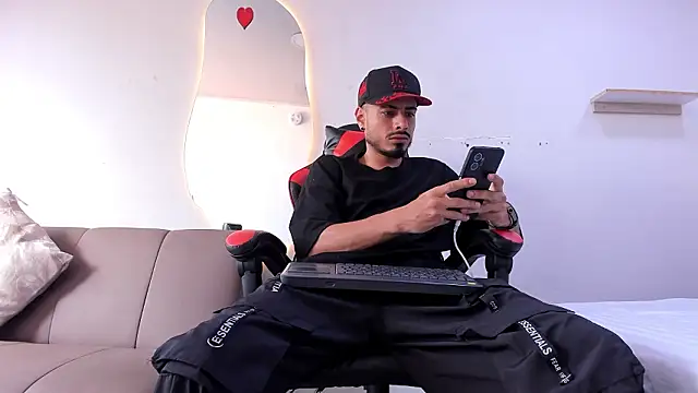 MatthewCullen online show from March 2026 09:00:02 PM