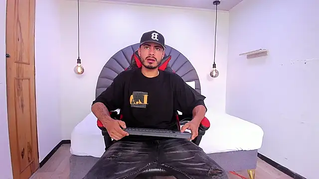 MatthewCullen online show from February 2026 07:41:02 PM