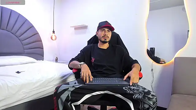 MatthewCullen online show from April 2026 03:21:01 AM