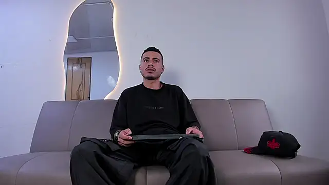 MatthewCullen online show from November 2025 06:30:01 PM