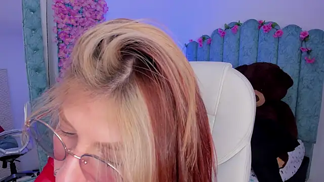 Ash 20  online show from December 2025 02:04:01 PM