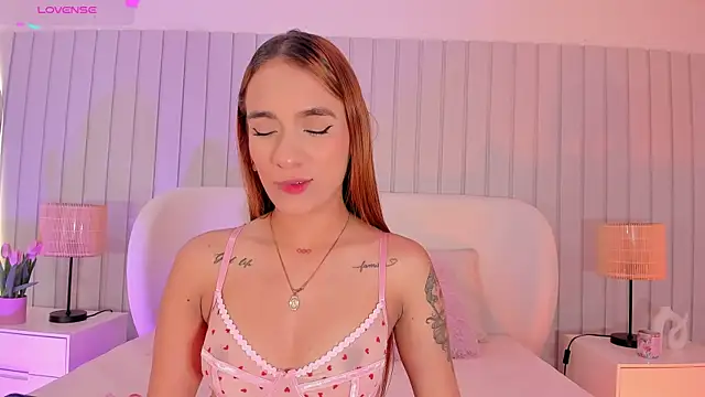 amaia foxx online show from March 2026 01:05:02 PM