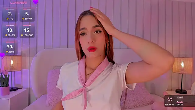 amaia foxx online show from February 2026 01:11:01 PM