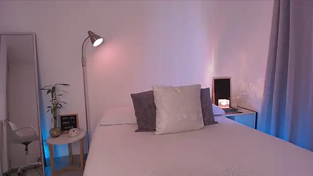 fluffycurls online show from March 2026 02:29:02 PM