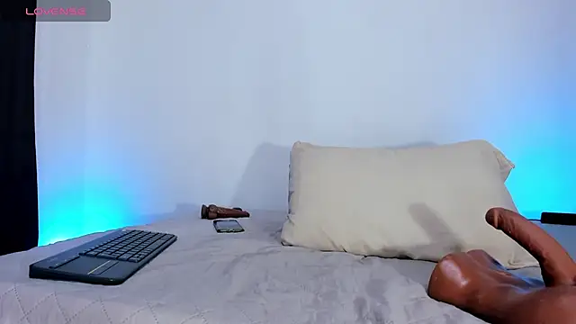 NahomiiAcosta online show from February 2026 09:51:02 AM