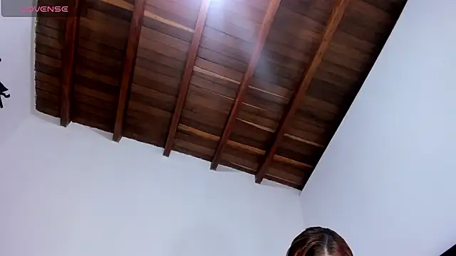 NahomiiAcosta online show from February 2026 01:35:02 AM