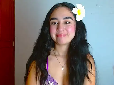 SiennaLorens online show from March 2026 09:28:01 AM