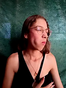 Vanneskk online show from February 2026 02:02:01 PM