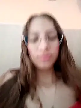 Vanneskk online show from December 2025 01:39:02 PM