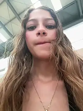 Vanneskk online show from March 2026 09:11:02 PM