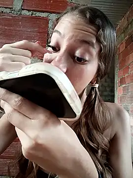 Vanneskk online show from March 2026 07:41:01 PM