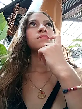 Vanneskk online show from March 2026 08:52:02 PM